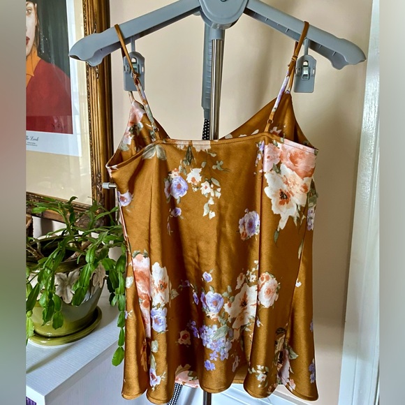3ena Floral Cowl Neck Satin Cami - Picture 4 of 6